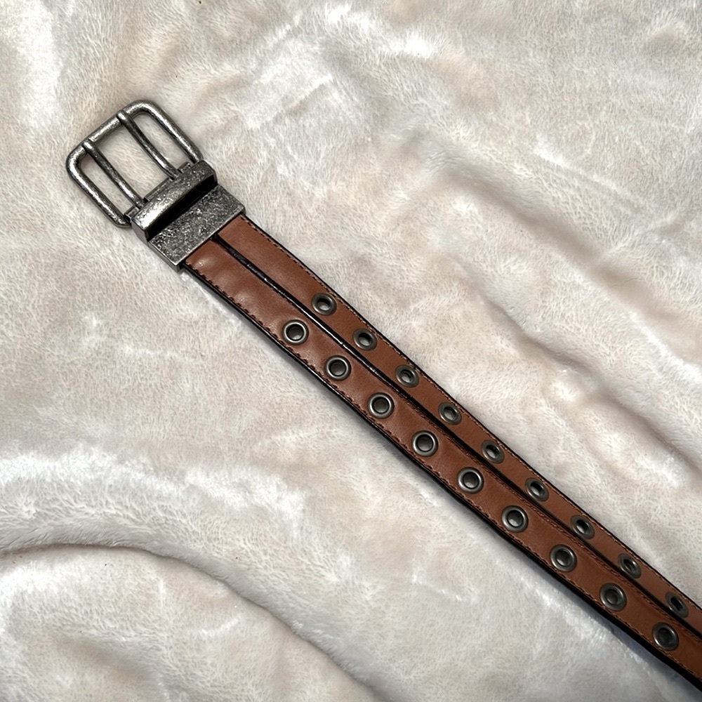 👖 VINTAGE GENUINE BROWN LEATHER SILVER & SILVER RIVETED BELT Women’s 36 - Picture 5 of 10